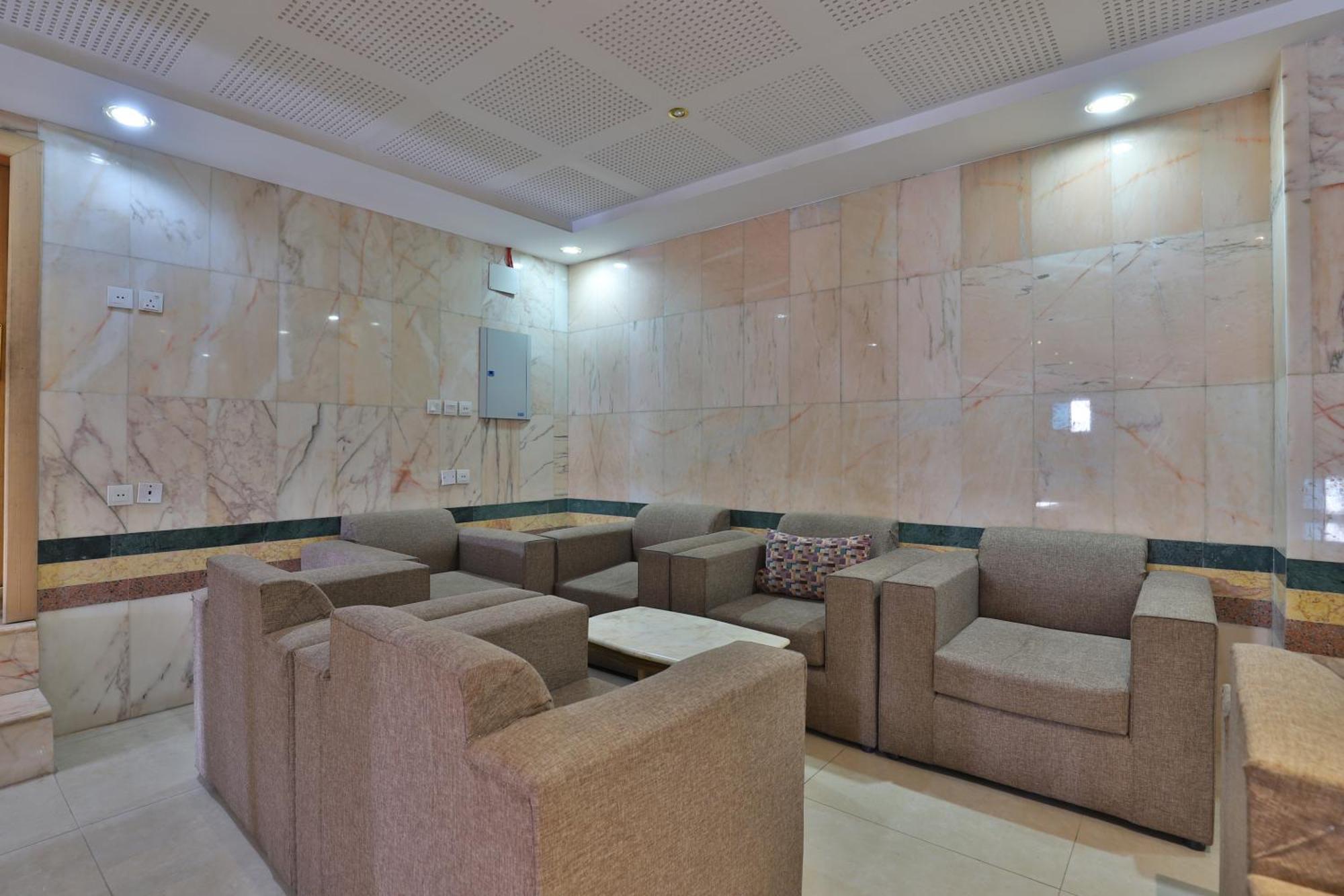 Oyo 369 Arwa Alqosor Hotel Abha Exterior photo